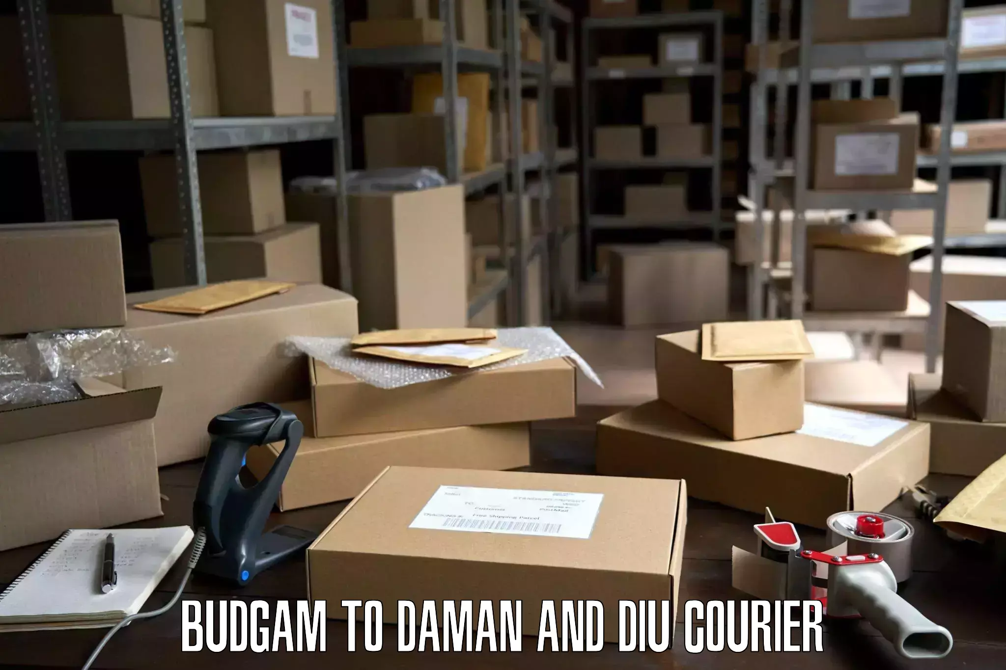 Quality moving company Budgam to Daman and Diu